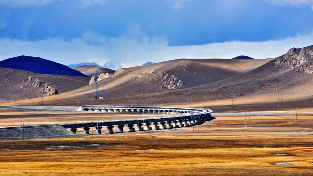 Xinjiang-Tibet-Railway- | Tour Travel Tibet xinjiang tibet railway